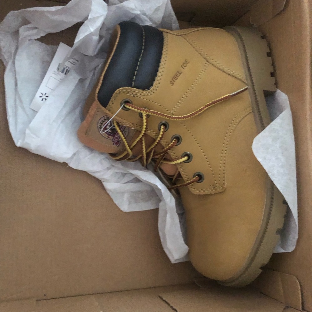 Steel toe work boots